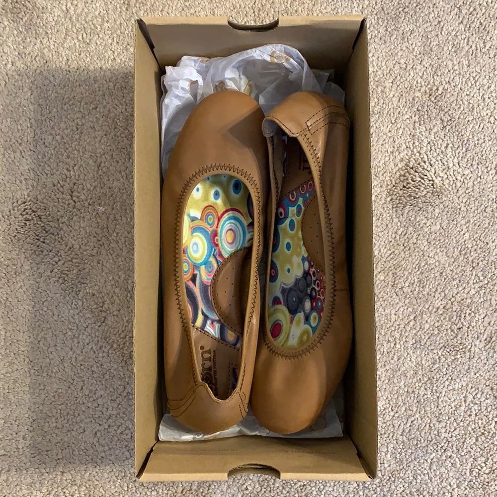 Born brown flats - size 9 women’s